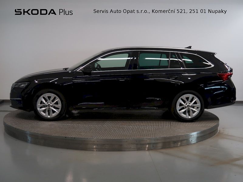 Škoda Octavia (2025) TOP SELECTION 2.0TDI 110KW DSG - fotka 3 z 40