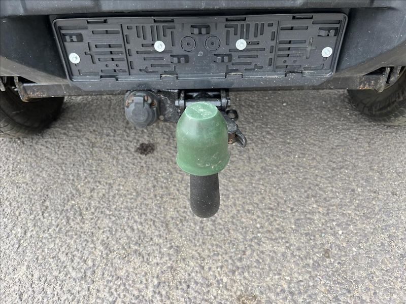 Suzuki Jimny 1,3 i RANGER 4x4 SERVIS TAŽNÉ - fotka 29 z 32