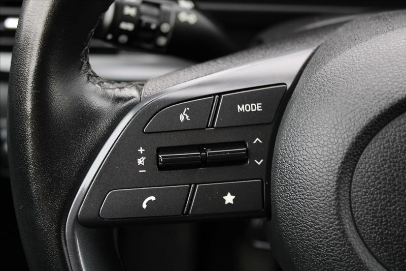 Hyundai i20 1,2 i  NOVÉ V ČR,SMART - fotka 18 z 30