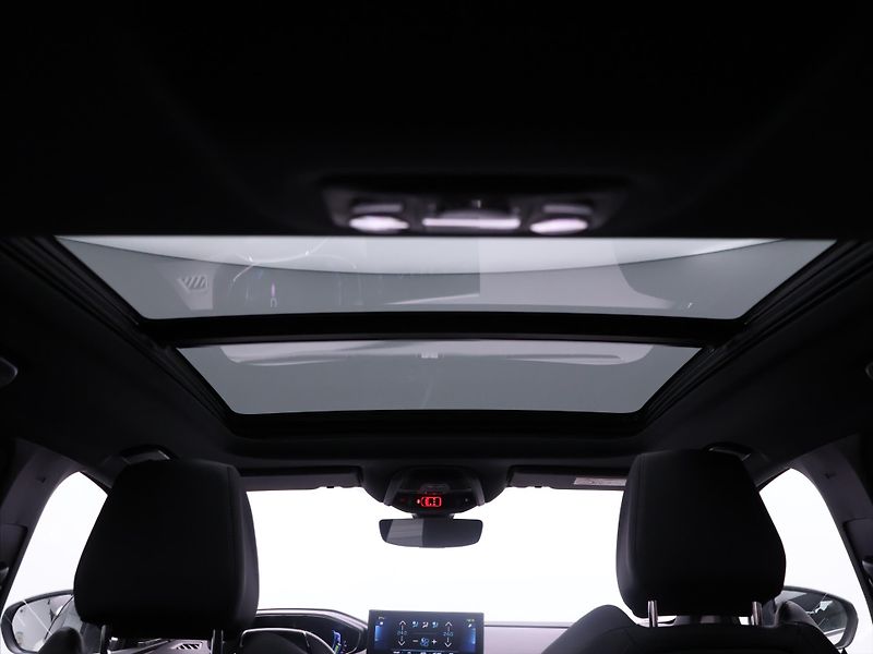 Peugeot 3008 GT 1,6 PureTech 133kW Automat - fotka 38 z 46