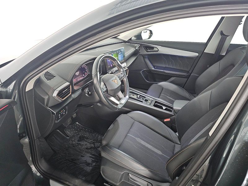 Cupra Formentor (2022) 1.5 TSI 150K DSG - fotka 6 z 29