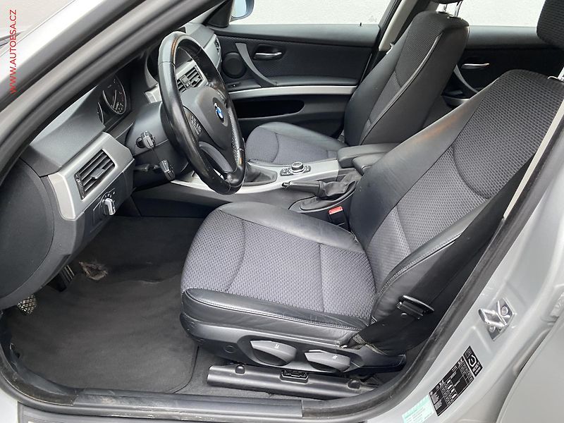 BMW Řada 3 (2008) 2.0D 320d xDrive, Bixen - fotka 9 z 17