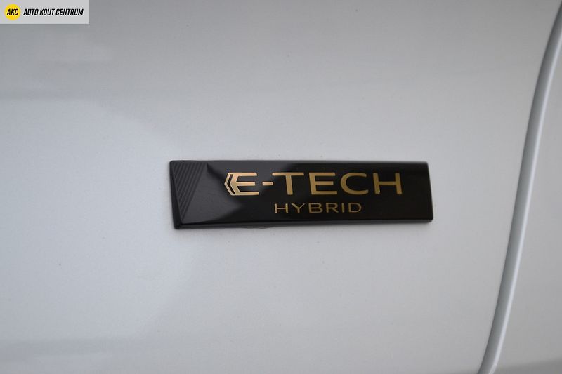 Renault Captur techno E-Tech full hybrid 145 - fotka 17 z 58