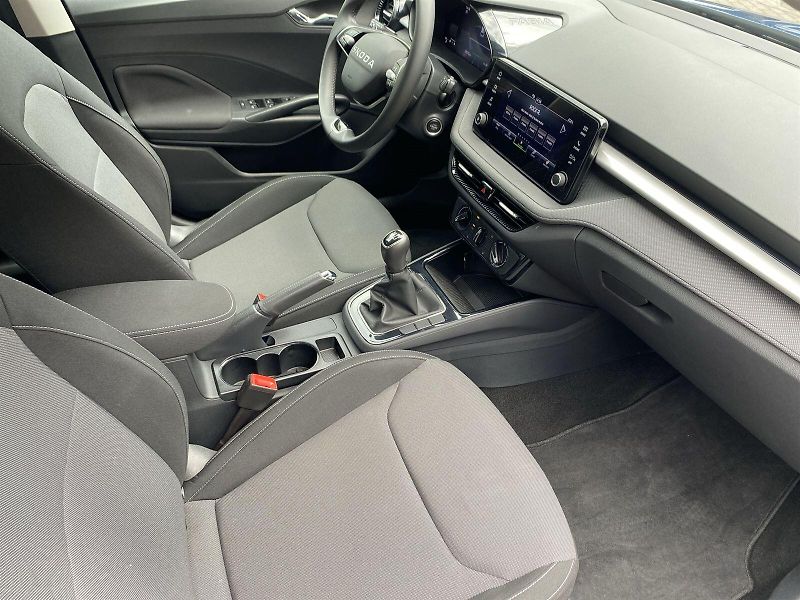 Škoda Fabia (2025) 1.0 TSI Selection - fotka 10 z 31
