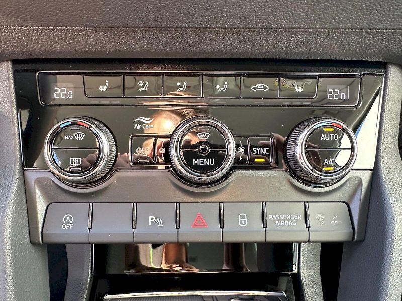 Škoda Karoq (2026) 1,5 TSI / 110 KW / DSG / Top S - fotka 22 z 30