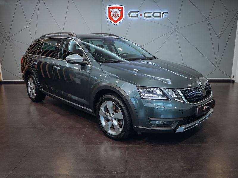 Škoda Octavia Scout 4x4 2,0 TDI - fotka 2 z 28