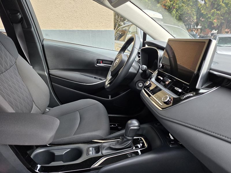 Toyota Corolla 1.5-1.MAJ-ZÁRUKA-NAVI-KAMERA   - fotka 10 z 20