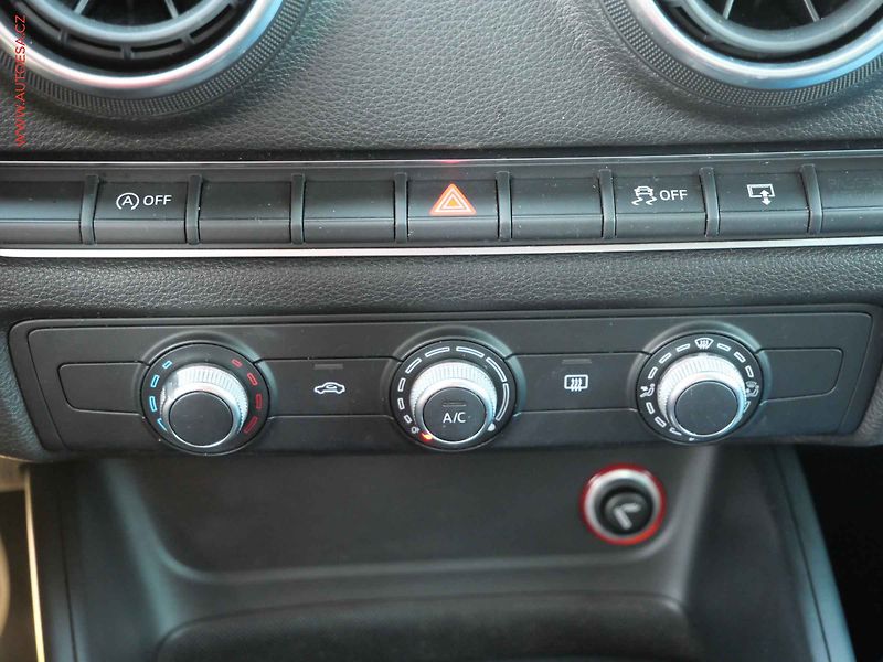 Audi A3 (2016) 1.6 TDi, Navi, AC - fotka 15 z 20