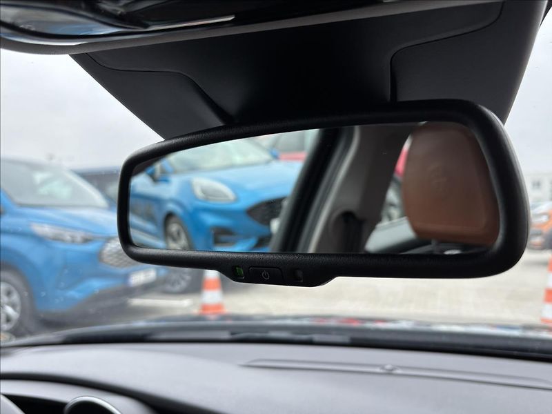 Alfa Romeo Giulia 2,2 JTDm 132kW 180 MT Super - fotka 19 z 37