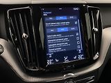 Volvo XC60 D4 AWD R-DESIGN REZERVACE - náhled 40