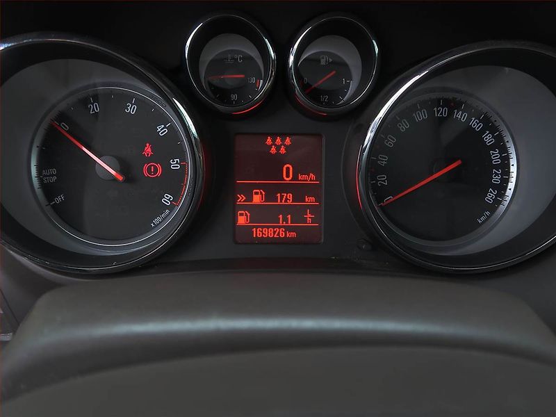Opel Zafira (2016) 2.0 CDTI, 7 míst, Navi - fotka 11 z 18