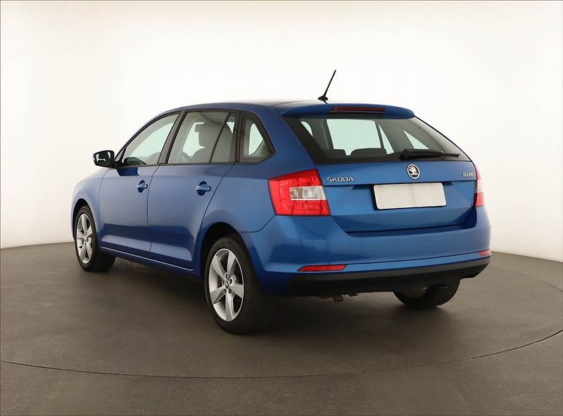 Škoda Rapid (2016) Spaceback 1.2 TSI - fotka 4 z 13