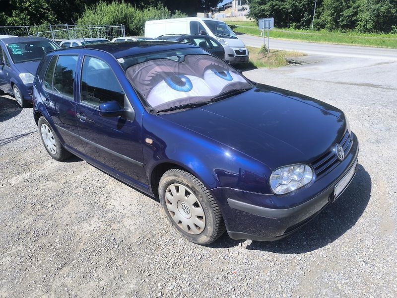 Volkswagen Golf (2001) KRÁSNÝ,145TKM,1MAJ89LET,SERVIS - fotka 1 z 25