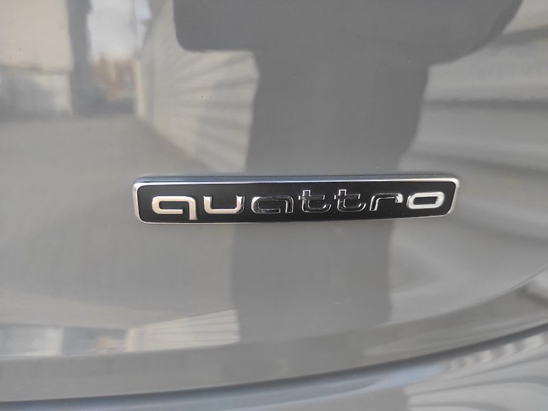 Audi Q5 2,0TFSi 195kW,Sportback, 4x4 - fotka 46 z 63