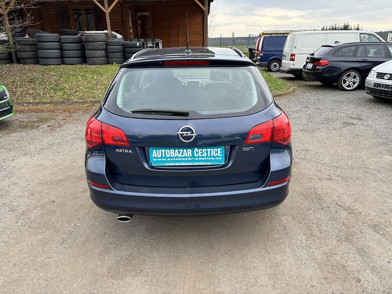 Opel Astra 2.0 D - fotka 4 z 19