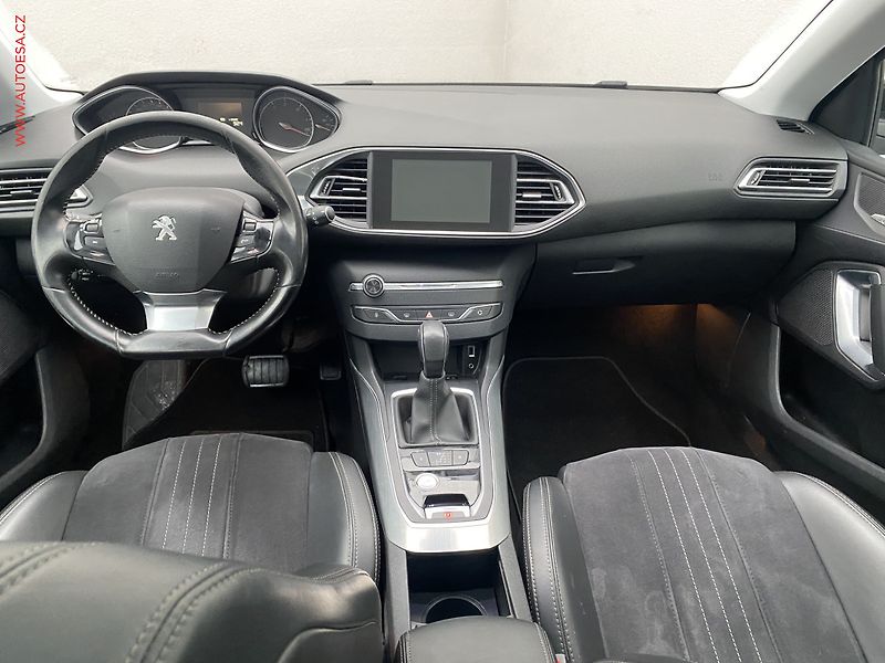 Peugeot 308 (2016) 2.0 HDi, Allure, AT - fotka 8 z 18