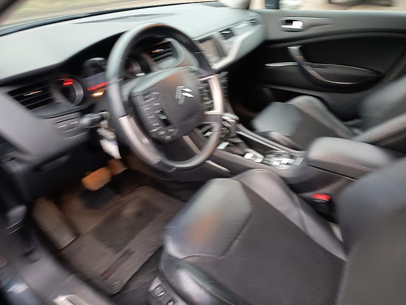 Citroën C5 (2011) 1.6i Automat - fotka 27 z 43