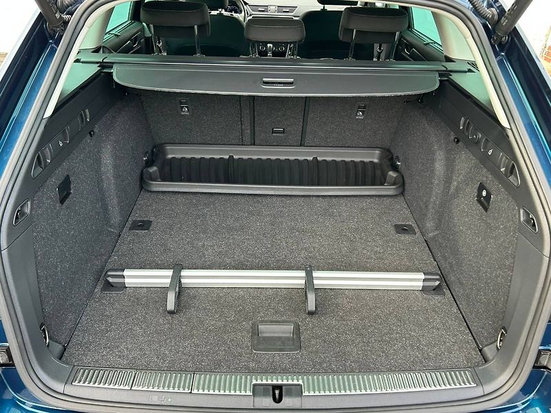 Škoda Superb (2023) 2.0 TDI 110kW Tažné Panorama - fotka 29 z 35