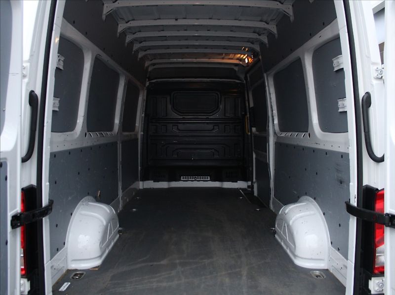 Volkswagen Crafter 2,0 TDi 35 DR  Akční CENA! - fotka 17 z 18