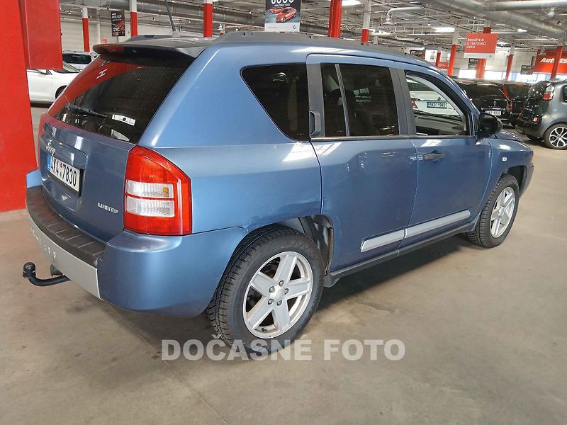 Jeep Compass (2007) 2.4 4x4, kůže, AC - fotka 2 z 3