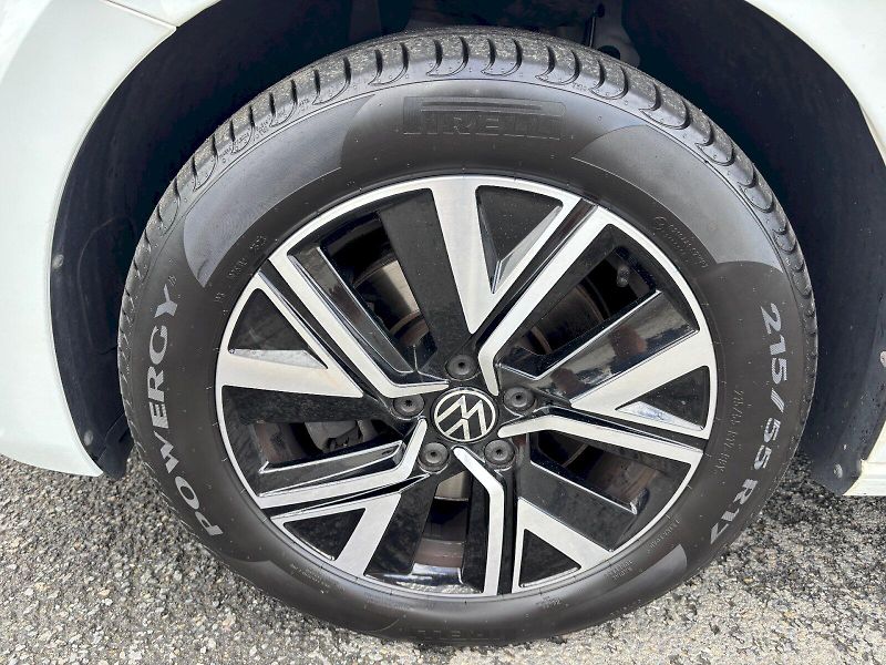 Volkswagen Touran (2022) 1.5 TSI 110kW HighLine 7 míst - fotka 35 z 35