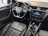 Škoda Octavia (2016) RS 230 2.0 TSI, Navi - náhled 7
