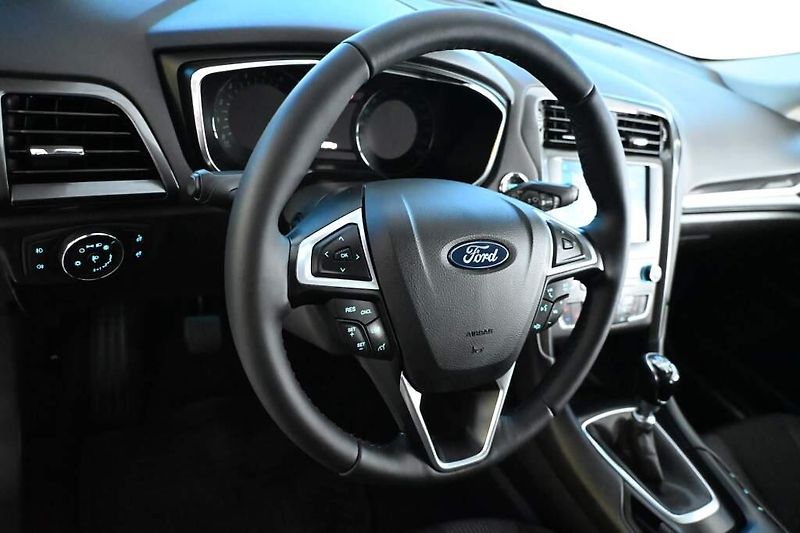 Ford Mondeo (2021) 2.0 TITANIUM Tažné ECOBLUE - fotka 13 z 30