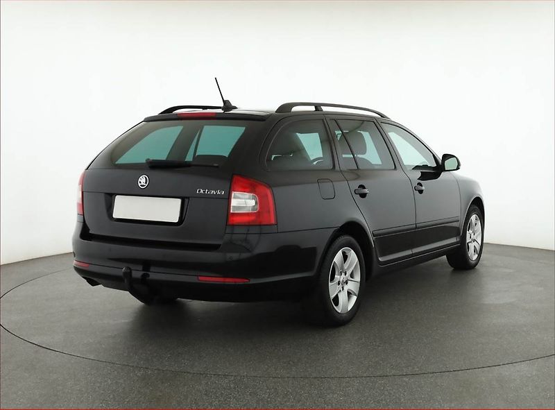 Škoda Octavia (2012) 1.2 TSI, Serv.kniha, Tempomat - fotka 5 z 17
