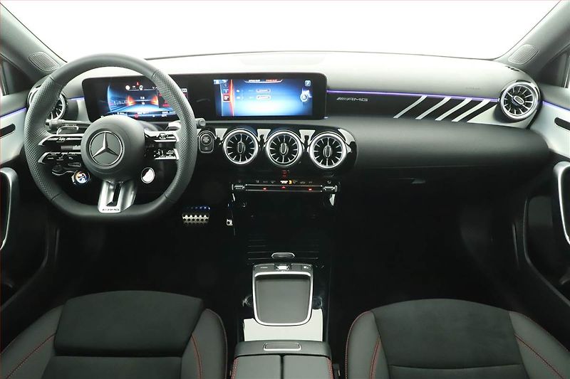 Mercedes-Benz Třídy A (2026) A 35 AMG 4MATIC - fotka 19 z 24
