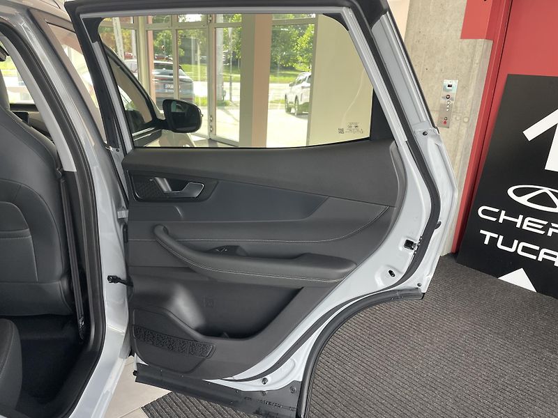 Chery Tiggo 4 HEV (2026) 1,5 HEV Unique - fotka 16 z 52
