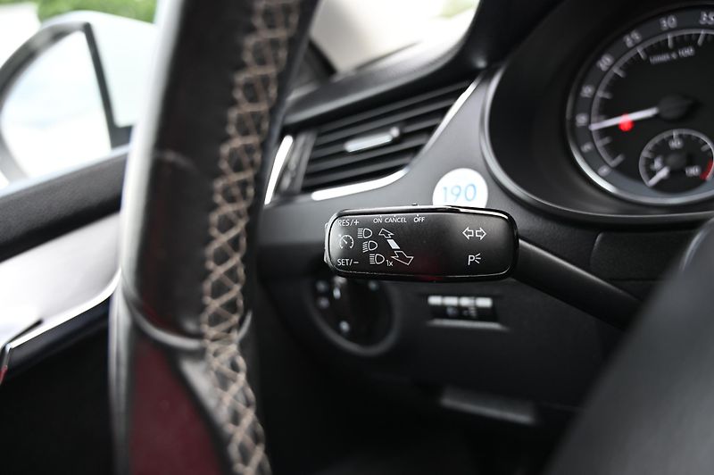 Škoda Octavia 1.6TDI 77KW Edition 4/2015 - fotka 19 z 39