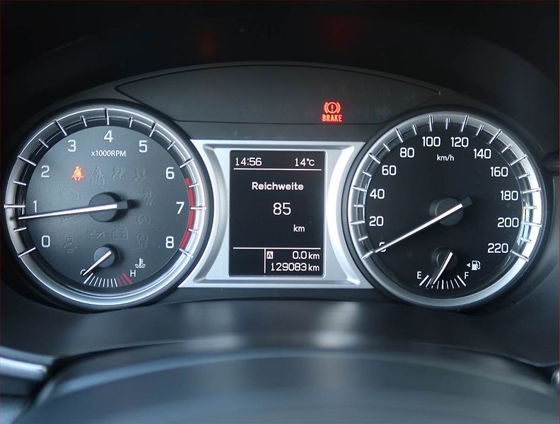 Suzuki Vitara (2017) 1.6 VVT, Serv.kniha, Navi - fotka 11 z 19