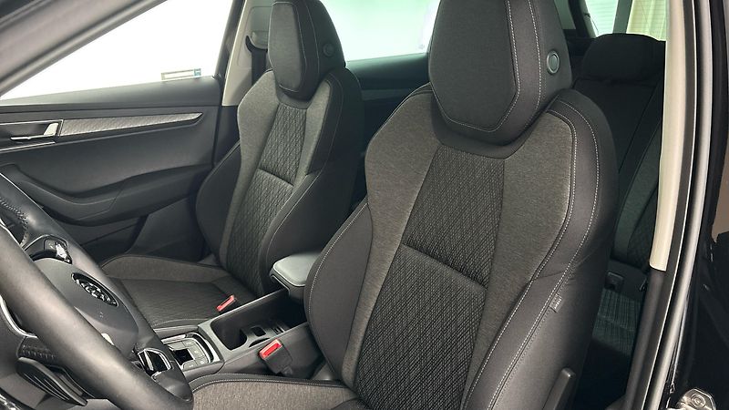Škoda Karoq 2.0 TDI DSG 4x4 Style - fotka 15 z 26