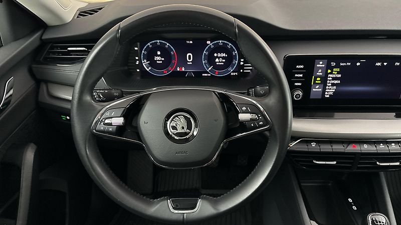 Škoda Octavia 1.5 TSI Ambition - fotka 9 z 24