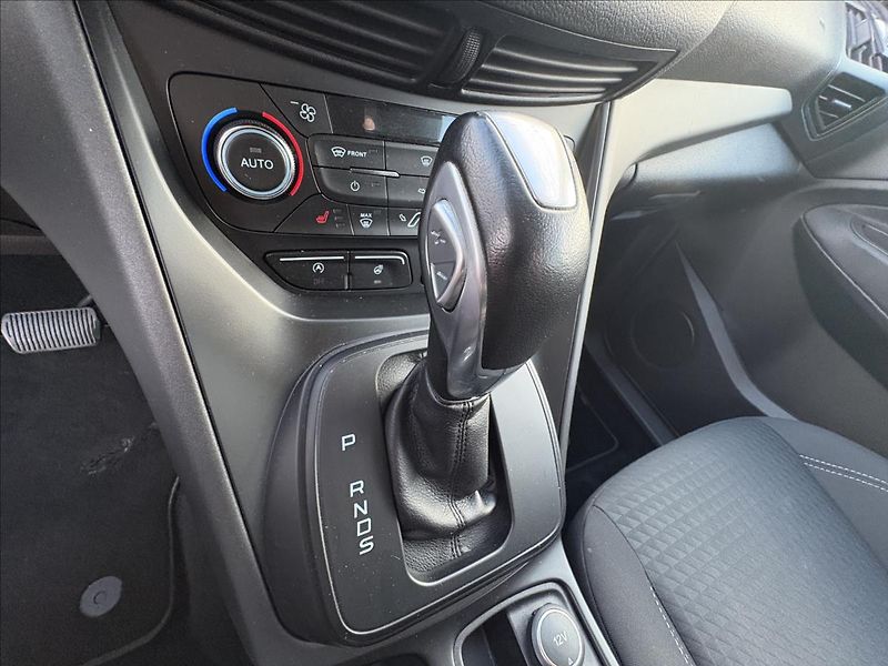 Ford C-MAX 1,5 TDCi 88kW Xenon,Výhřev,Nav - fotka 9 z 36