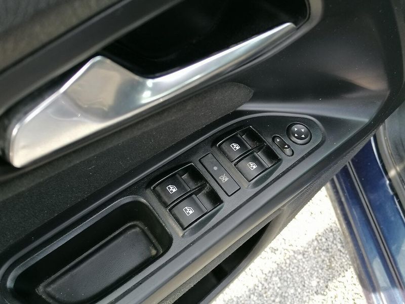 Fiat Tipo (2018) 1.6 JTD Navi,Kamera - fotka 17 z 21