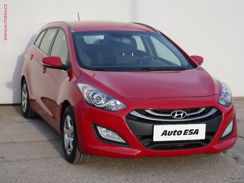 Hyundai i30 (2014) 1.6 CRDi, 1.maj,ČR, AC, TZ - fotografie inzerátu