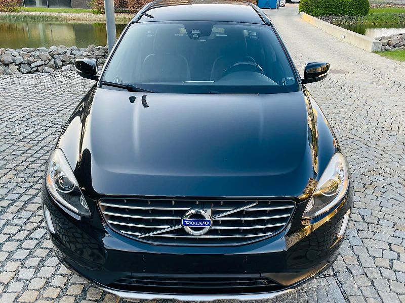 Volvo XC60 2.0D 5VÁLEC AUT TAŽNÉ VÝHŘEV - fotka 6 z 50