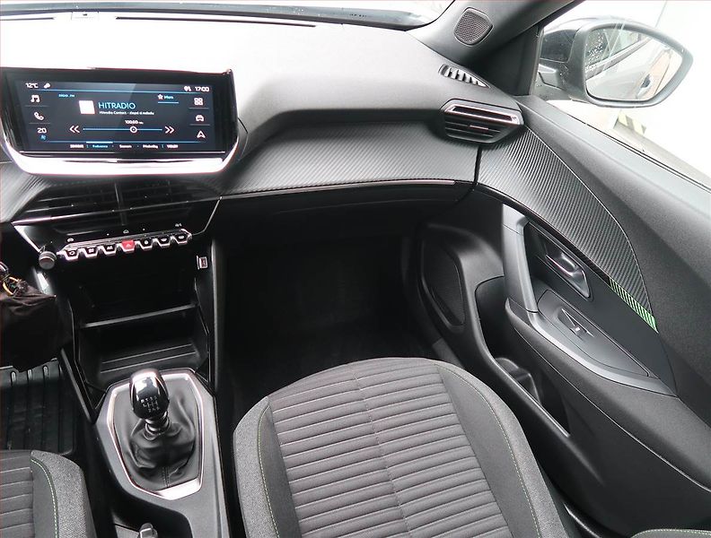 Peugeot 2008 (2024) 1.2 PureTech, ČR,1.maj - fotka 8 z 13