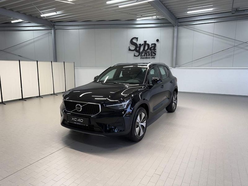 Volvo XC40 (2026) B3 2.0L 163 HP AT7 FWD CORE - fotka 1 z 23