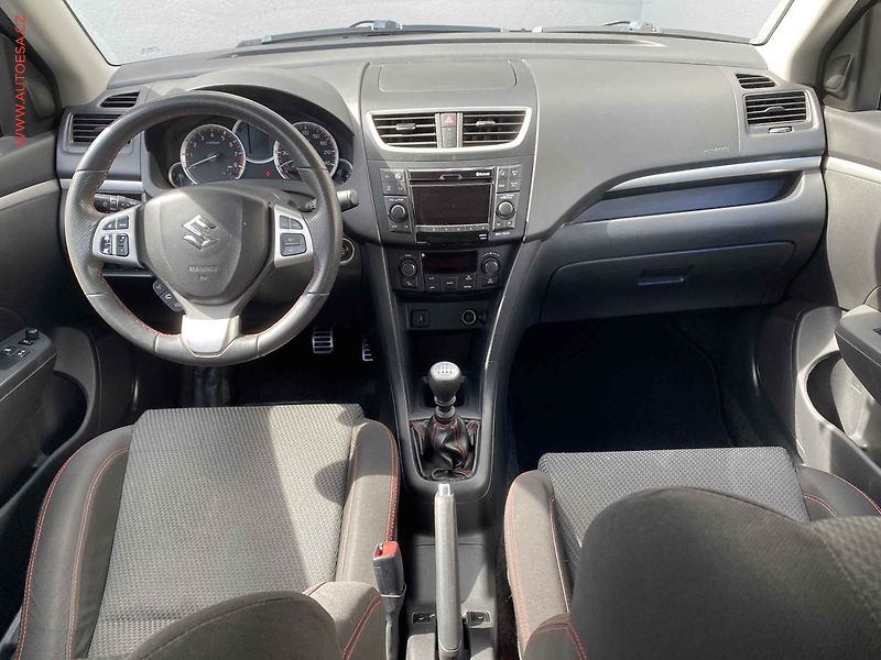 Suzuki Swift (2013) 1.6i, 2.maj, servis.kniha - fotka 8 z 13