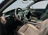 Audi Q8 e-tron 55 Q 360k Pano Tažné BLIS - náhled 6