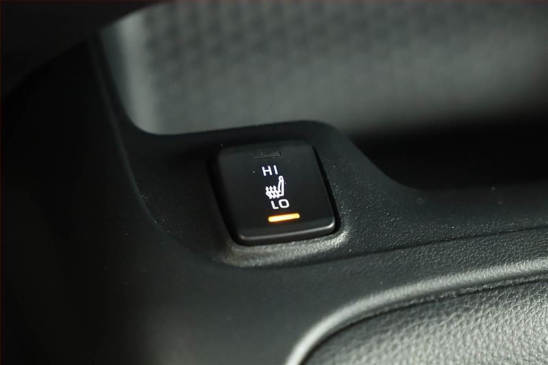 Toyota Corolla (2023) Active 1.8 Hybrid, Automat, ČR - fotka 13 z 18