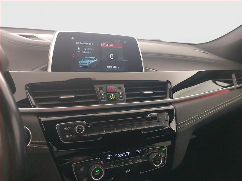 BMW X2 (2018) M Paket sDrive18d, Automat - fotka 12 z 22