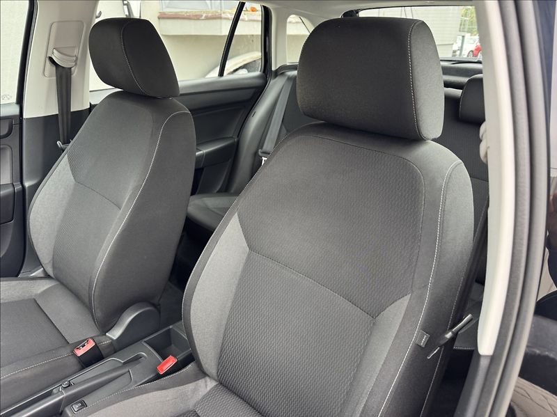 Škoda Rapid 1,6 TDI DSG SPACEBACK tažné - fotka 22 z 50