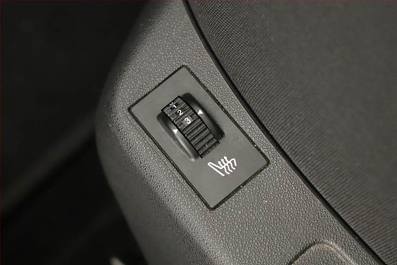 Citroën C4 (2012) 1.6 VTi, Tempomat - fotka 10 z 16