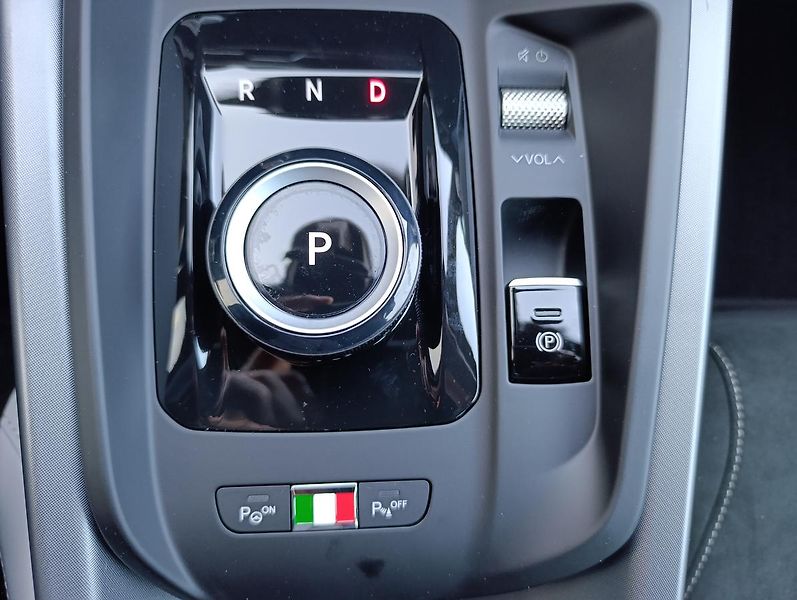 Alfa Romeo Tonale (2026) Sport Speciale 1,5 Ibrida 175k - fotka 41 z 44