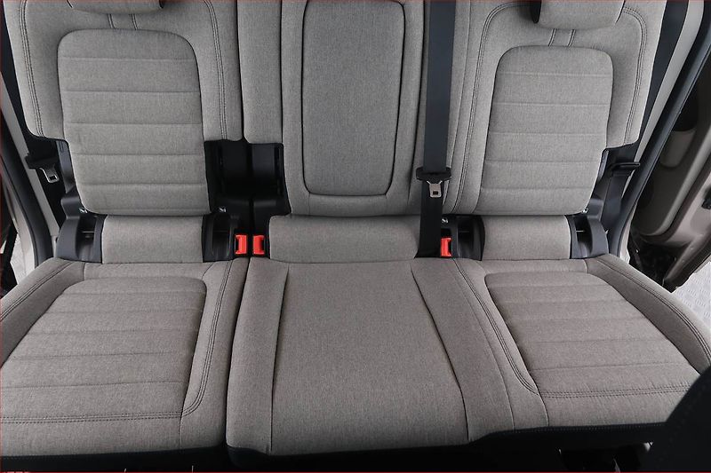 Ford Tourneo Connect (2018) Titanium 1.5 EcoBlue, 7Míst - fotka 10 z 21