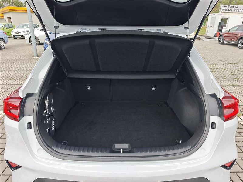 Kia XCeed 1,5 T-GDI 103kW 7DCT automat - fotka 12 z 21