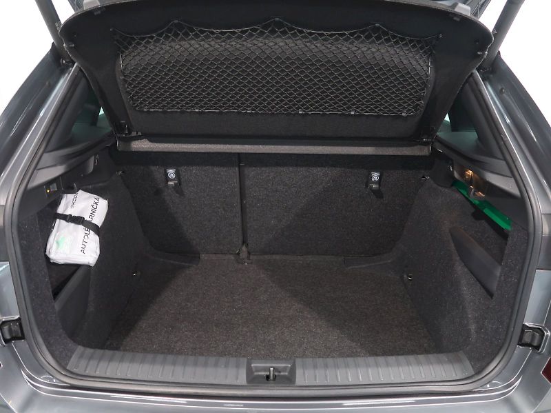 Škoda Kamiq (2025) MONTE CARLO 1.0TSI 85KW TAŽNÉ - fotka 39 z 41